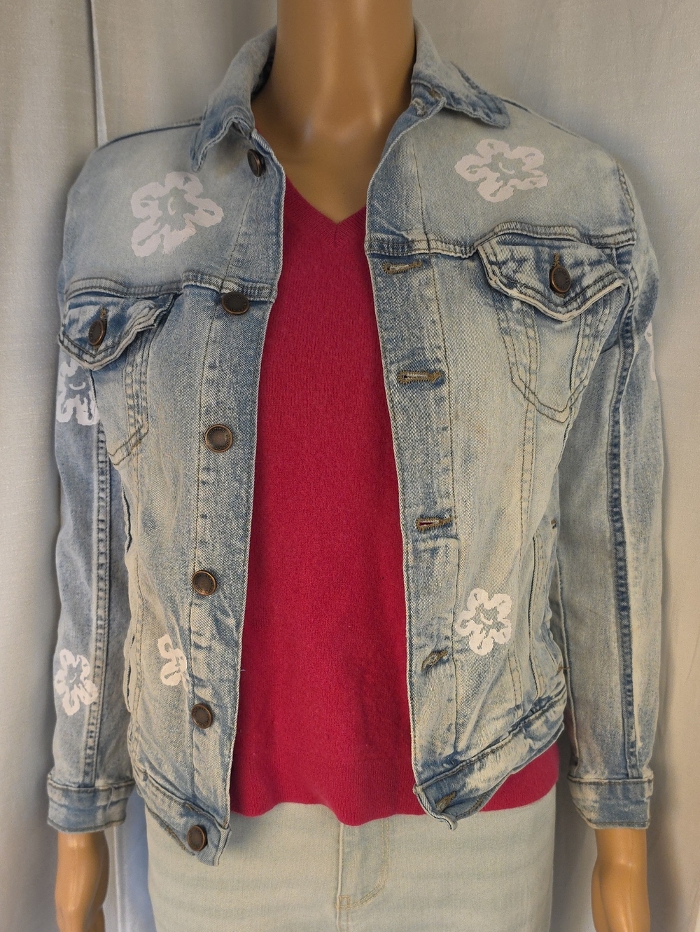 Evolution in Design 98% Cotton Denim Jacket with White Floral Motif Size Medium